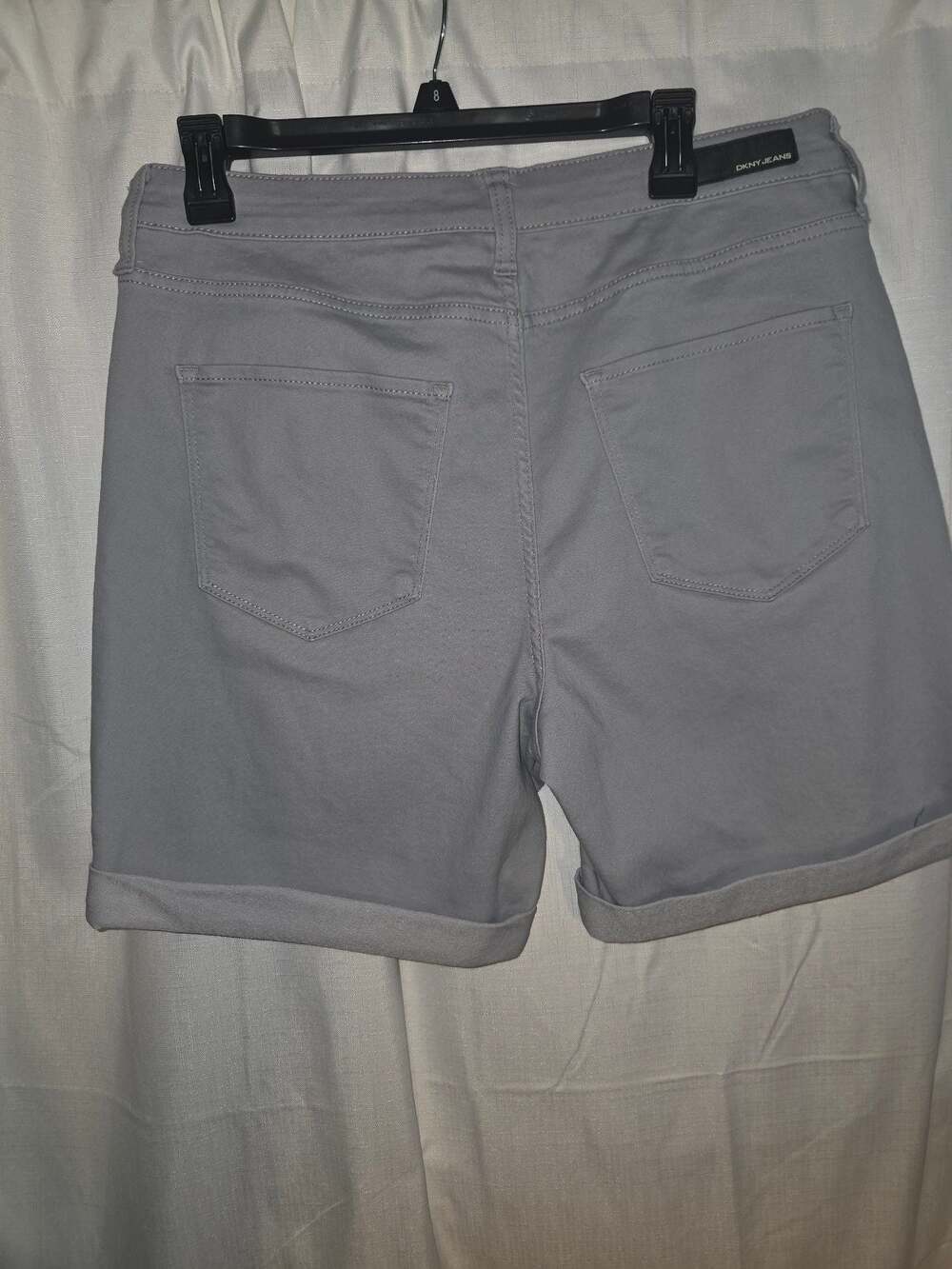 DKNY Jeans Women's Gray Cotton Blend Cuffed Bermuda Shorts Size 12 - Picture 2 of 8